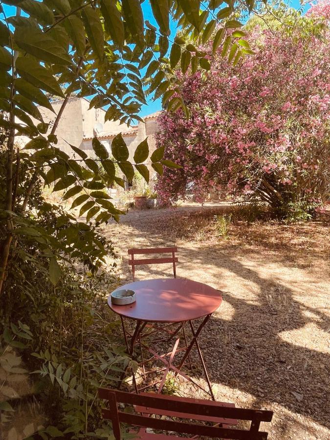 Très Belle rotonde déco Bohème, tennis, parking Nimes Exterior foto
